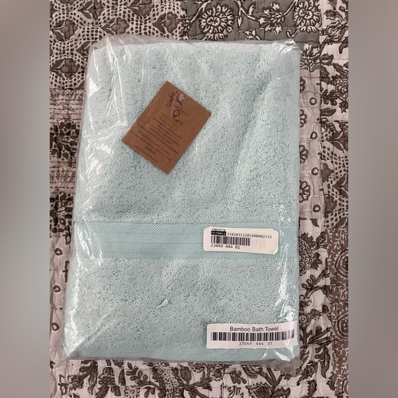 Nwt Daisy house bundle towels - Picture 2 of 5